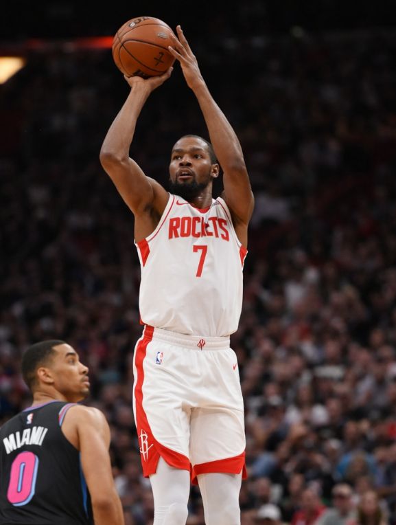 超越乔丹只是起点！杜兰特冲击历史更高峰，伤病难掩“死神”传奇本色